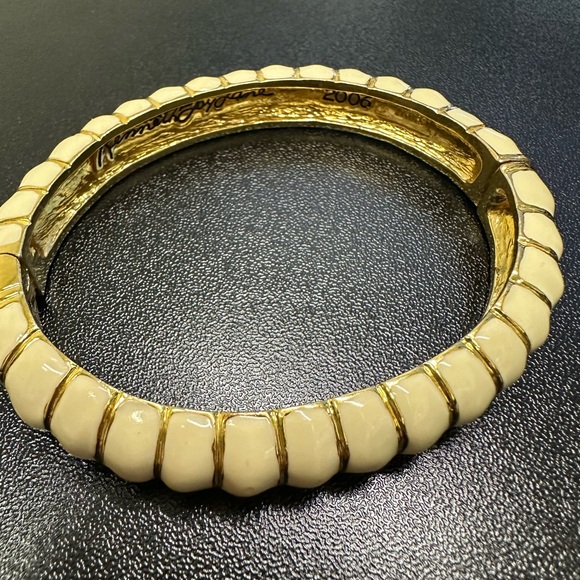 Elegant Beige Bangle Bracelet - Picture 4 of 4